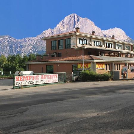 Residence La Piscina Isola del Gran Sasso dʼItalia Exterior foto
